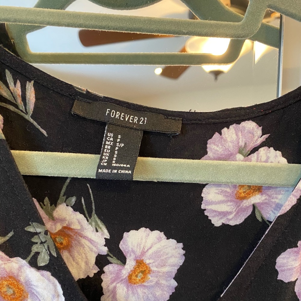Floral Romper - Picture 5 of 5